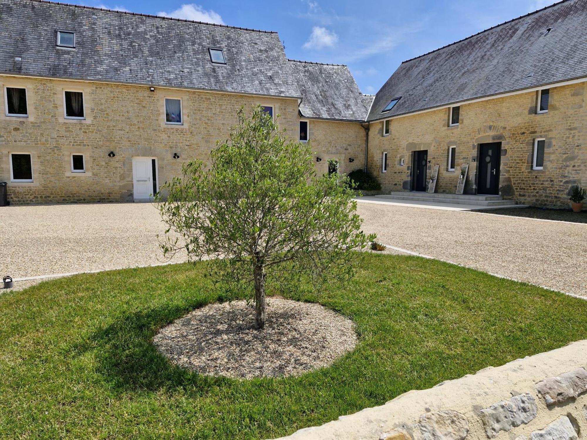 Les Gites Du Val Mandeville-en-Bessin 外观 照片